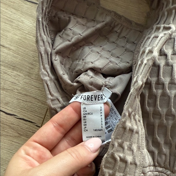 Forever 21 Olive and Taupe Textured Bras - Picture 4 of 7